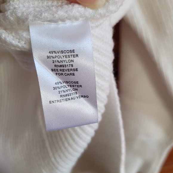 NWT Tahari Oversized Cardigan Sweater, White, Size S - Picture 3 of 4